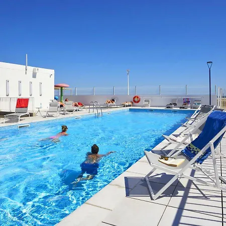 Goelia Les Carrats Üdülőpark 3*